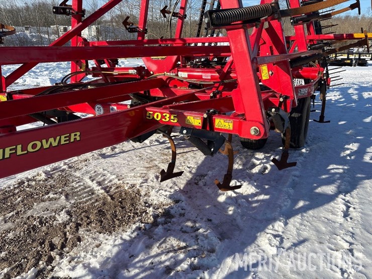 2012-sunflower-5035-28-image-15