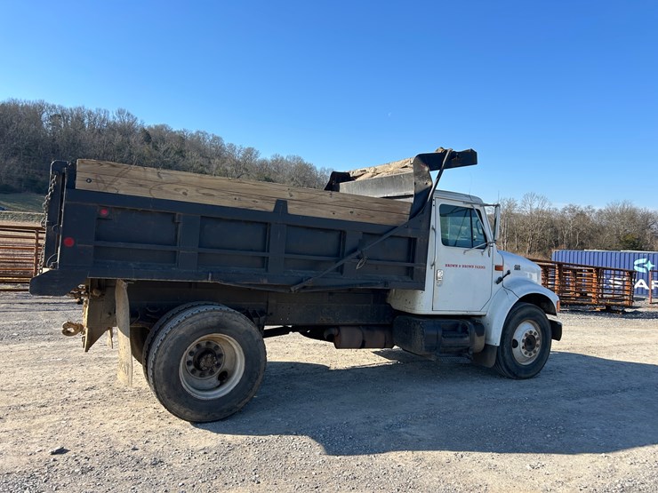 1996-international-4700-image-4