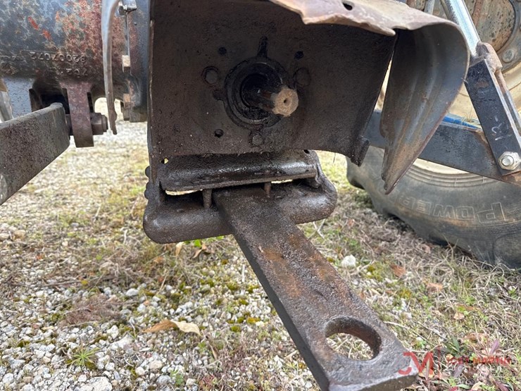 new-holland-3930-image-8