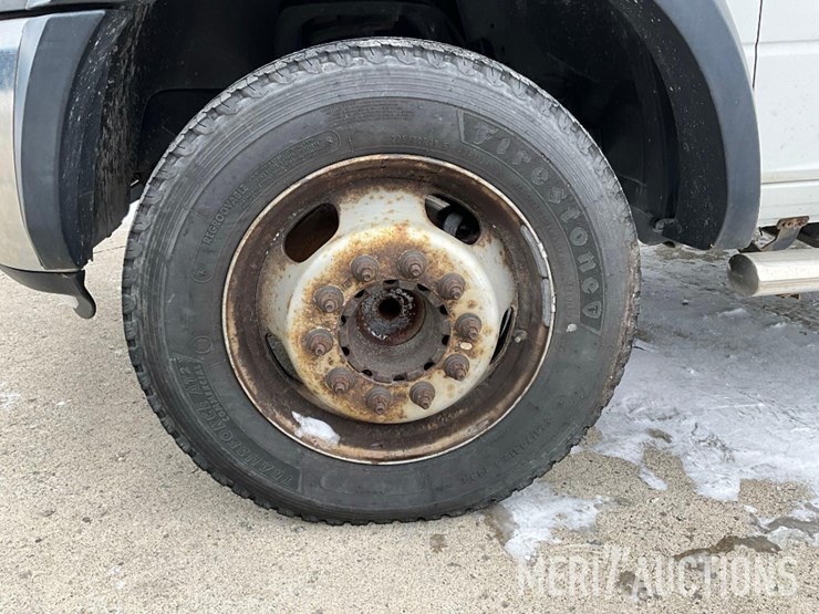 2016-dodge-5500-box-truck-image-26