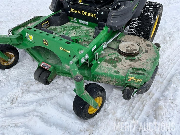2023-john-deere-z950r-image-10