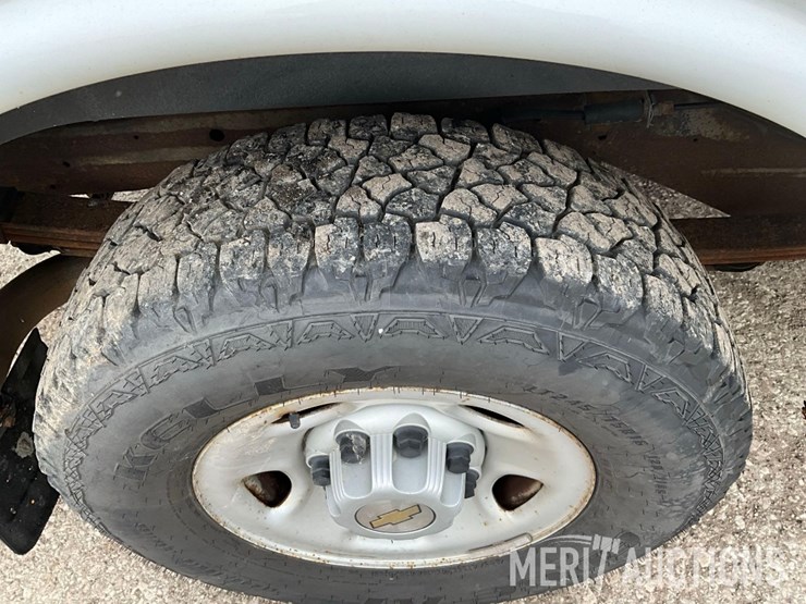 2003-chevrolet-2500-image-16