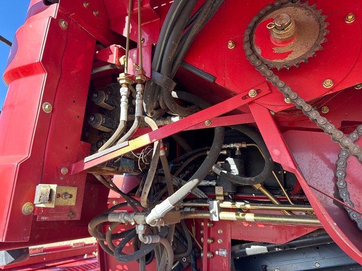2009-case-ih-2577-image-62