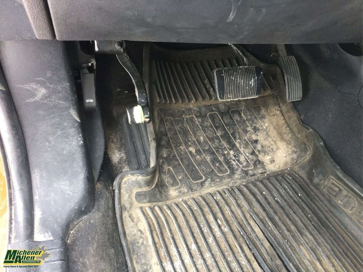 2012-dodge-journey-image-24