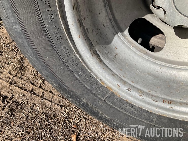 2006-chevrolet-3500-image-23