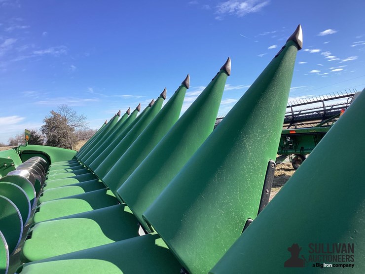 2010-john-deere-612c-image-16