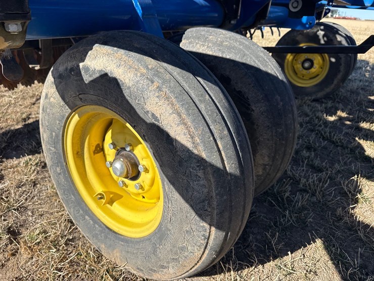 landoll-3230-cultimulcher-image-22