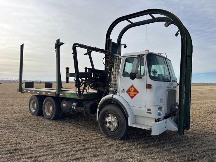 1986-white-140-image-7