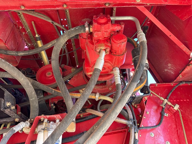 2009-case-ih-2577-image-76