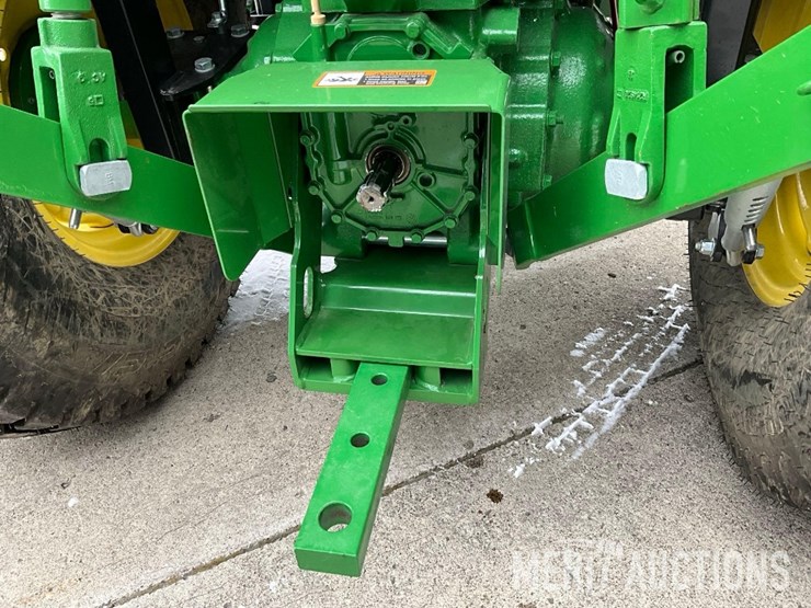 2024-john-deere-4066r-image-15