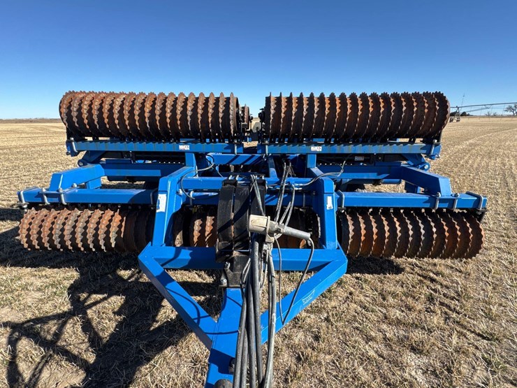 landoll-3230-cultimulcher-image-10