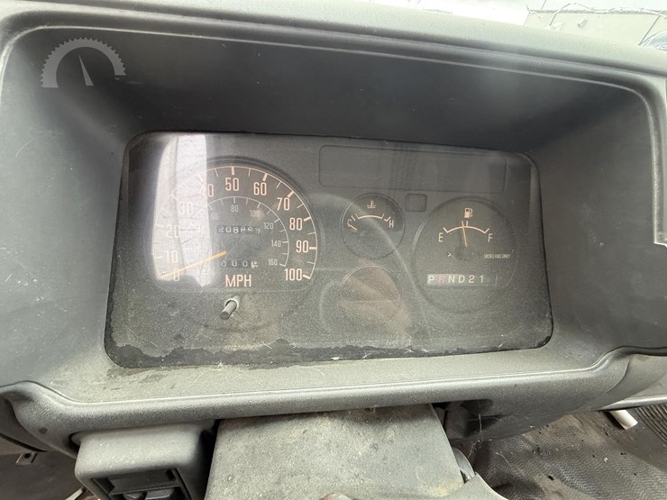 1998-isuzu-npr-image-6