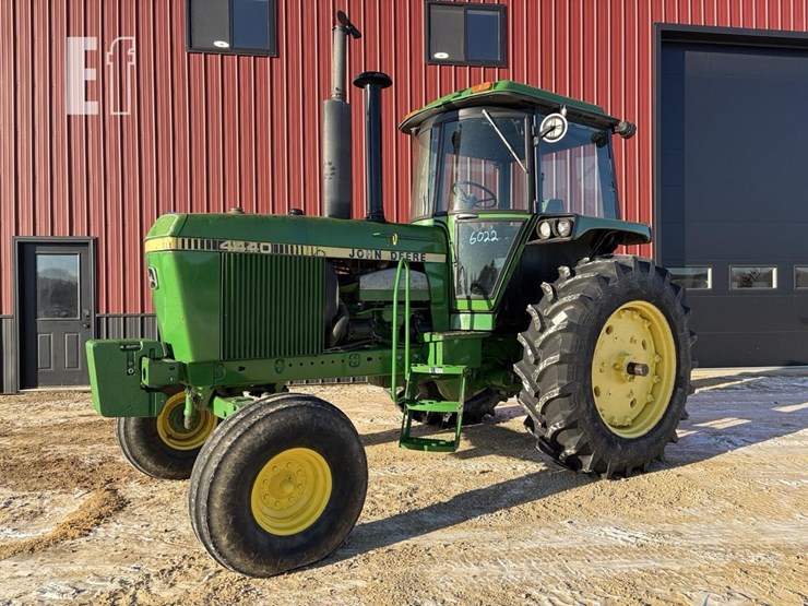 1982-john-deere-4440-image-1