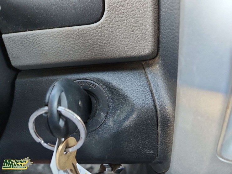 2012-dodge-3500-image-11