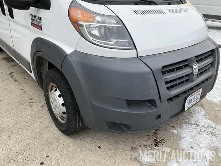 2017-ram-promaster-2500-image-19