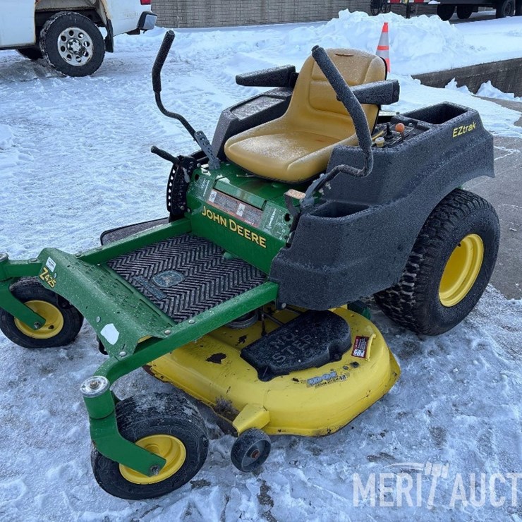 2012 JOHN DEERE Z425