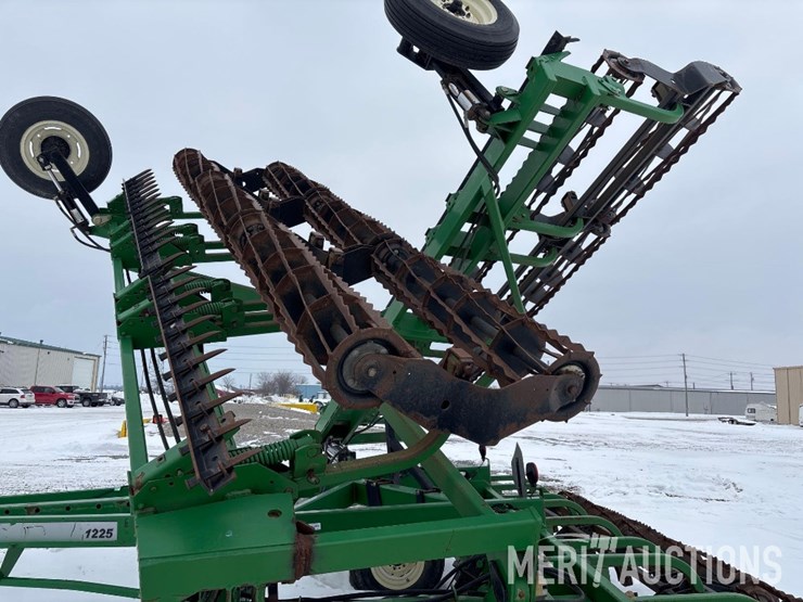 2010-unverferth-1225-image-13