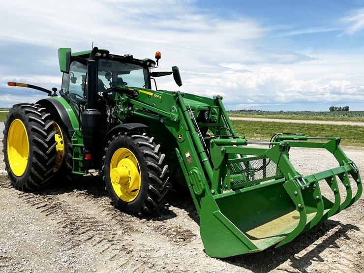 2024-john-deere-6r-155-image-1