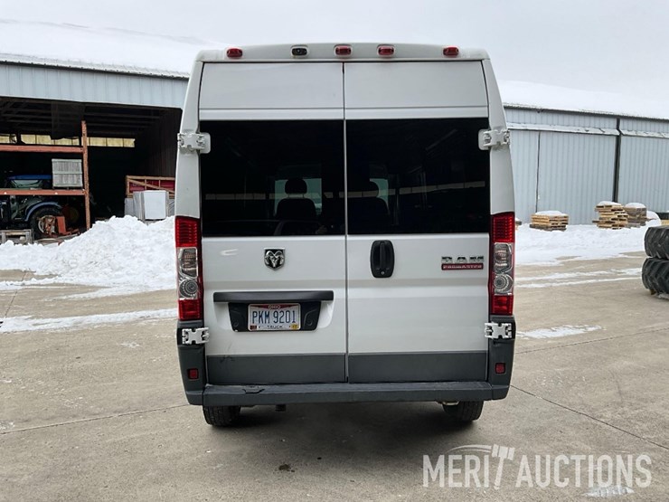 2017-ram-promaster-2500-image-4