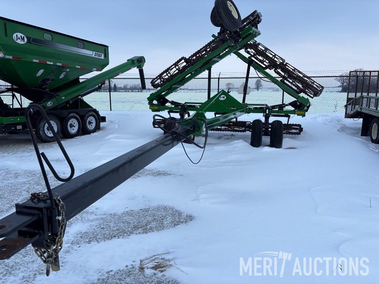 2024-j&m-tf215-image-10