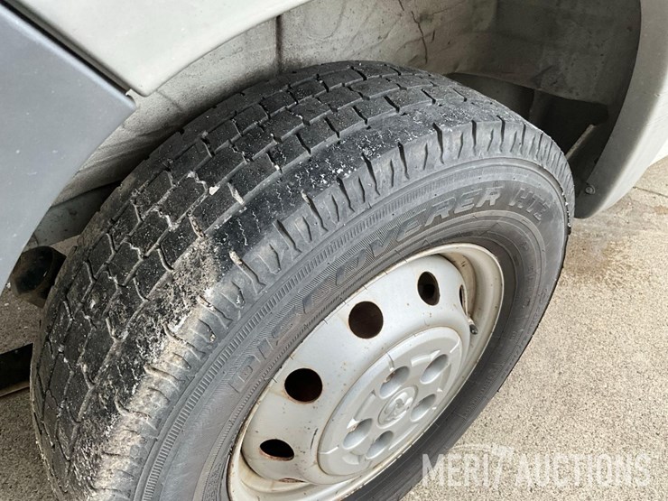 2017-ram-promaster-2500-image-23