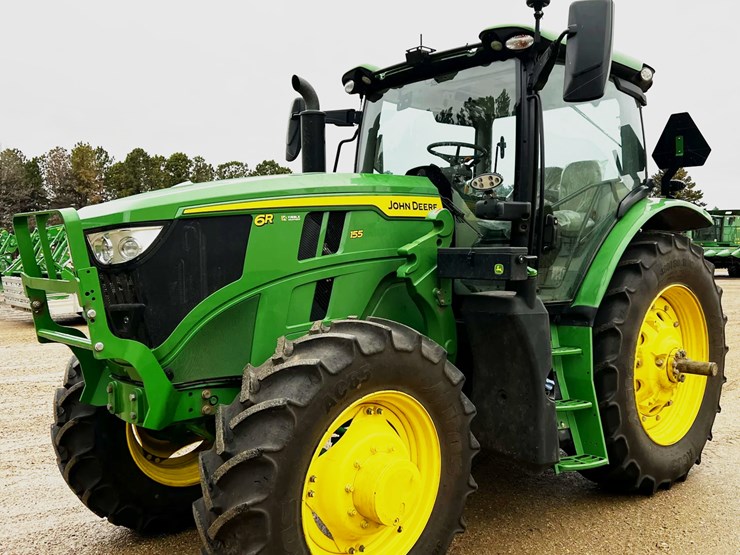 2023-john-deere-6r-155-image-1