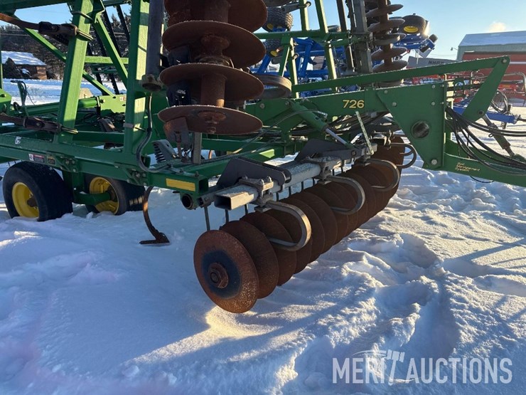 2005-john-deere-726-image-21