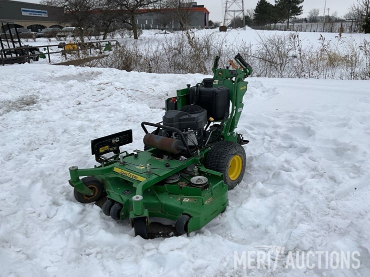 2021-john-deere-w48r-image-1