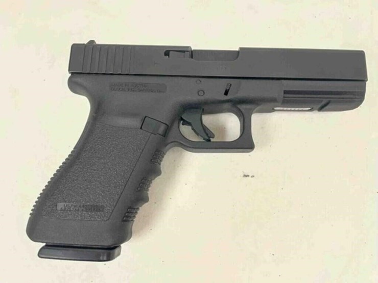glock-pistol-image-8