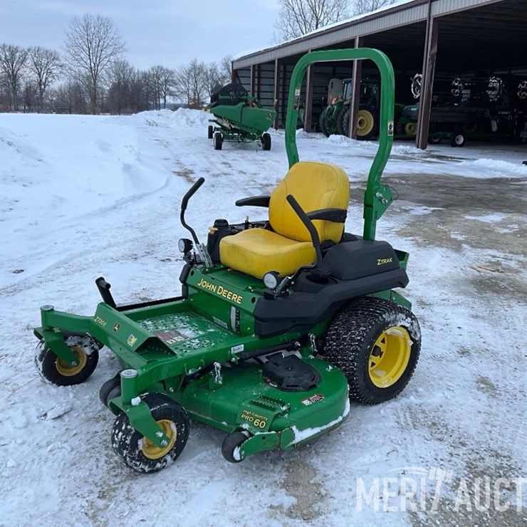 2022 JOHN DEERE Z720E