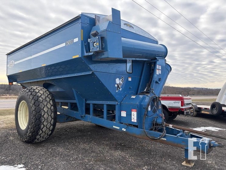 2004-kinze-650-image-1