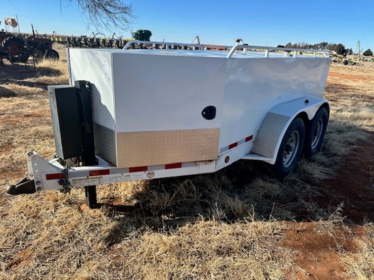 thunder-creek-fuel-trailer---very-nice!!-image-1