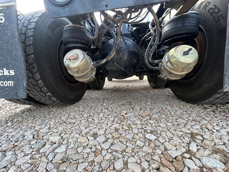 2001-kenworth-t800-image-60