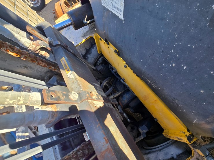 komatsu-fd45t-8-image-36