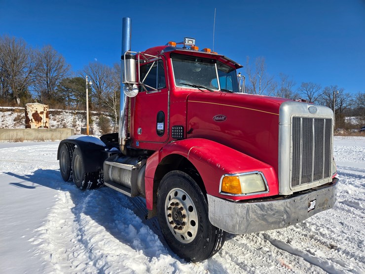 1996-peterbilt-385-image-30