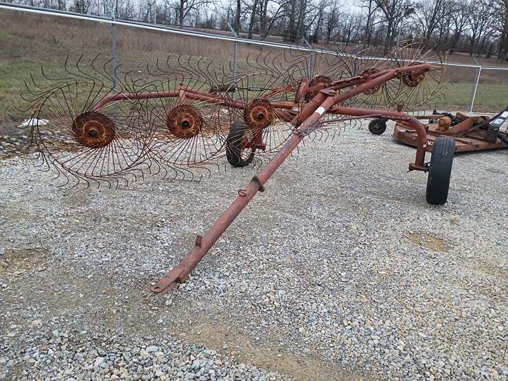 massey-ferguson-39-image-8