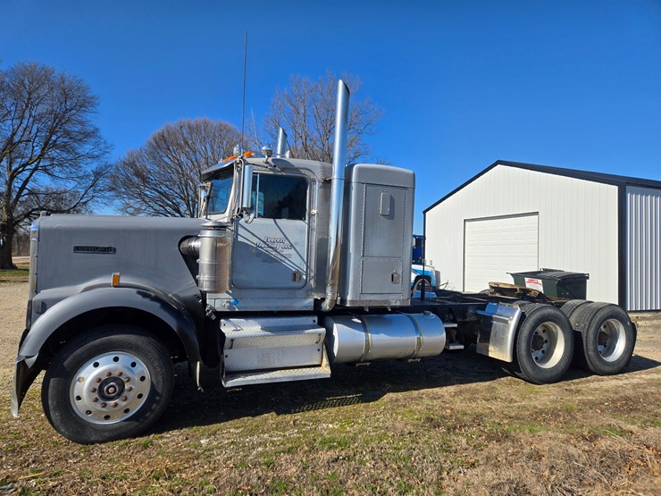 1986-kenworth-w900b-image-6