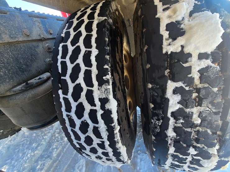 1996-peterbilt-385-image-86