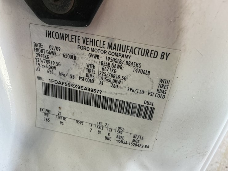 2009-ford-f550-image-15