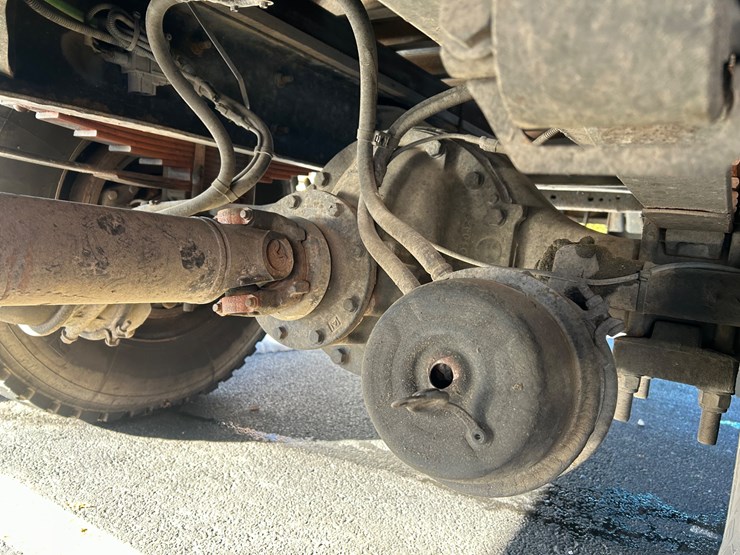 2013-international-durastar-4300-image-45