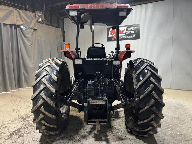 case-ih-5140-image-4