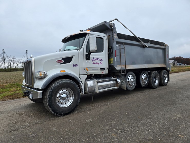 2020-peterbilt-567-image-5