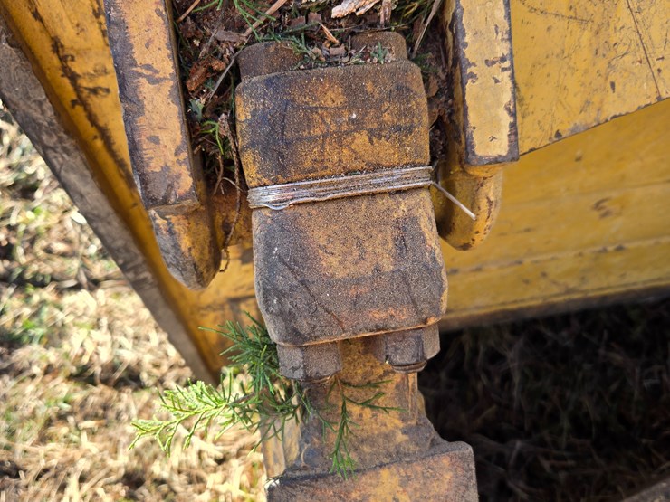 2002-caterpillar-d6r-image-90