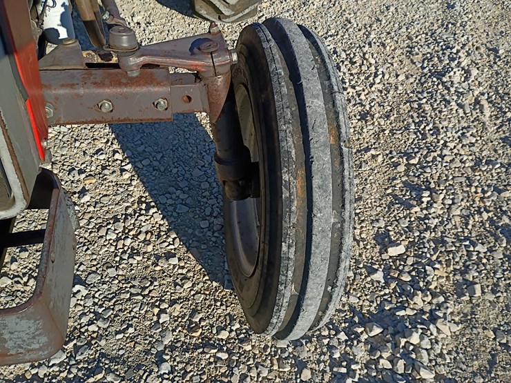 1983-massey-ferguson-240-image-55