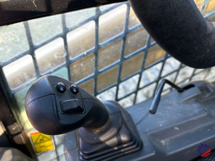 2020-caterpillar-289d3-image-51