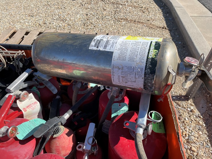 #3149-•-fire-extinguishers-image-6