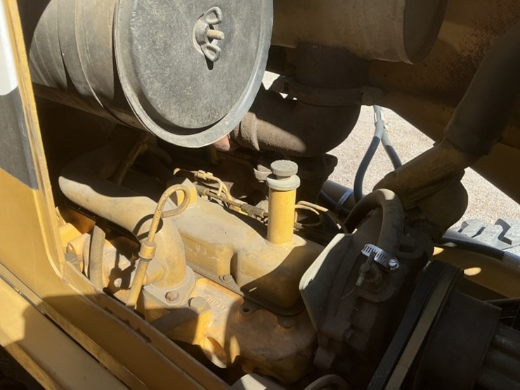 john-deere-310d-image-22