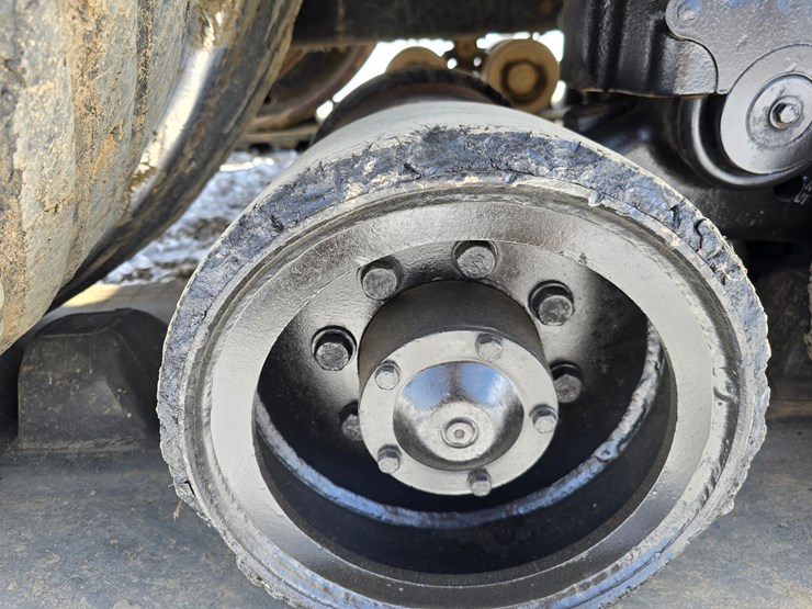 2003-challenger-mt855-image-55