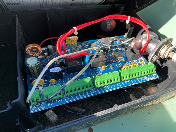 #3127-•-electrical-box-image-8