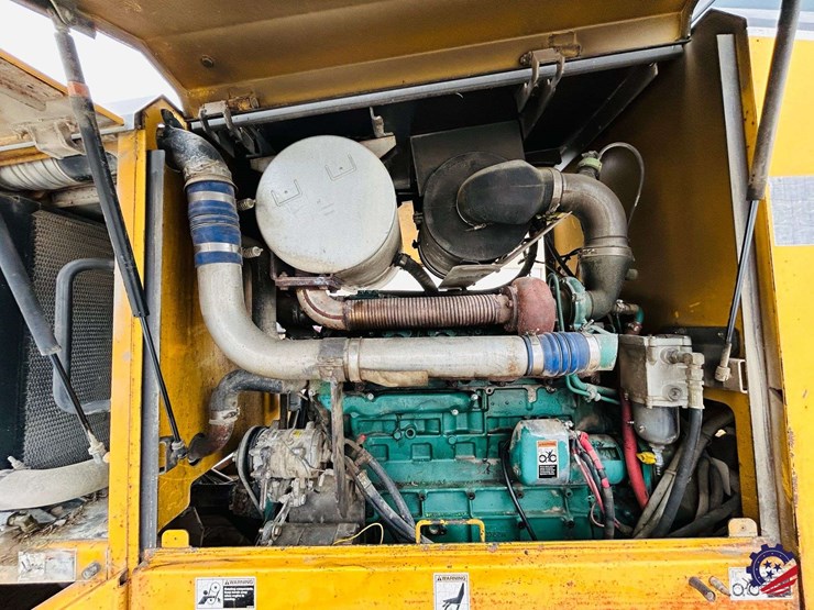 2003-volvo-g710b-image-125